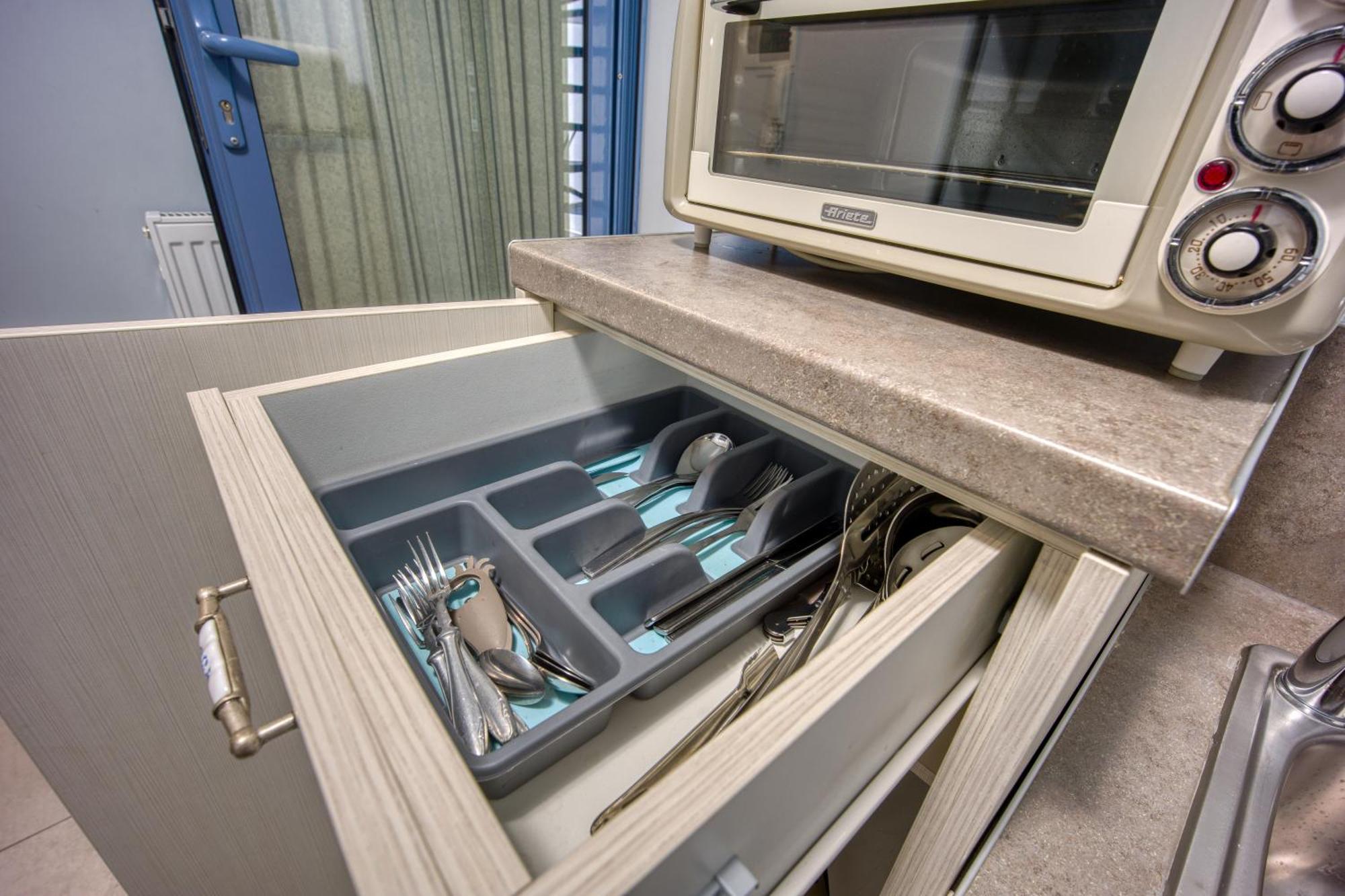 Bentzi...Boutique Apartment 1, Classic Double With Kitchenette, 2 Guests เอเธนส์ ภายนอก รูปภาพ