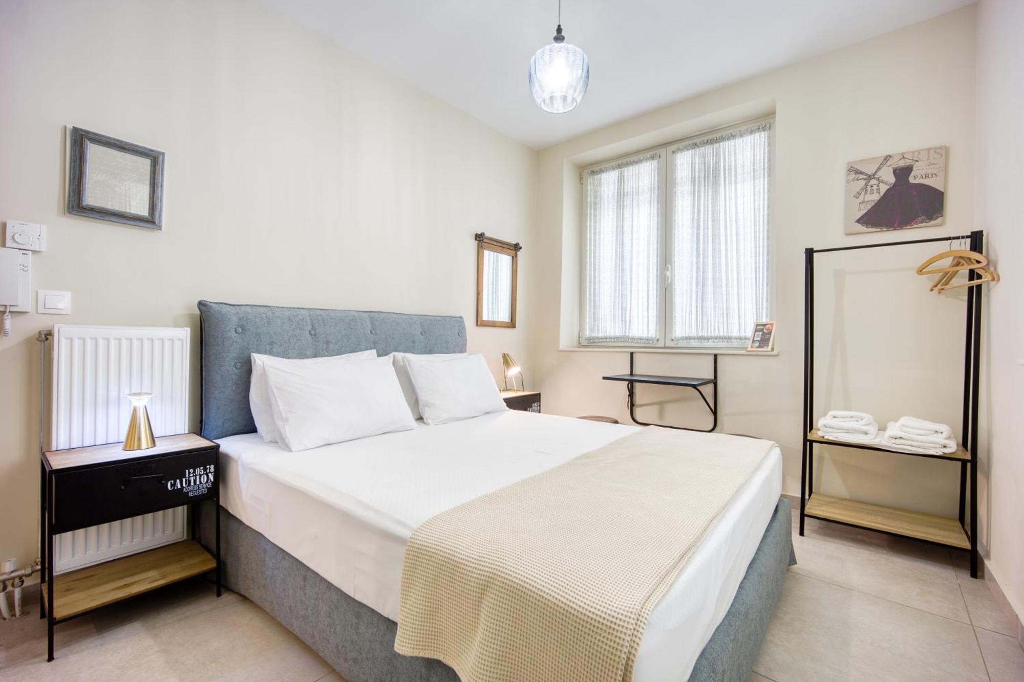 Bentzi...Boutique Apartment 1, Classic Double With Kitchenette, 2 Guests เอเธนส์ ภายนอก รูปภาพ